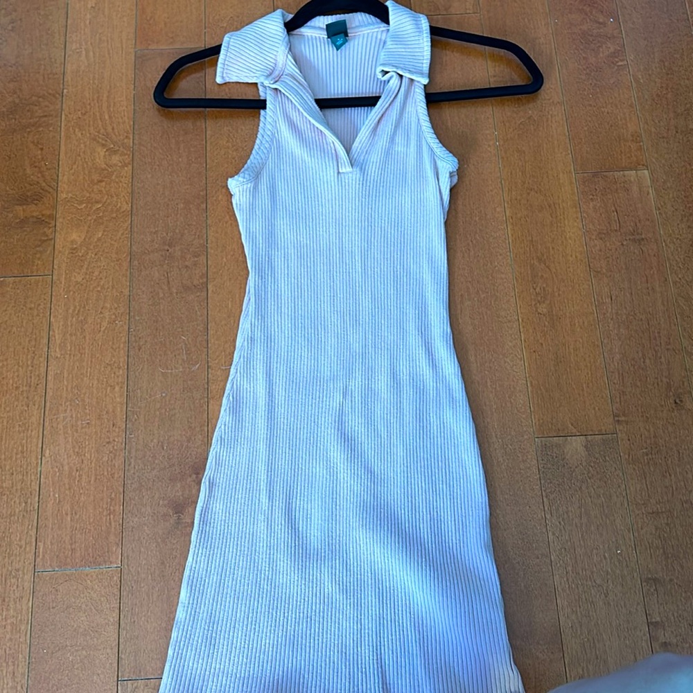 Light pink ribbed golf dress